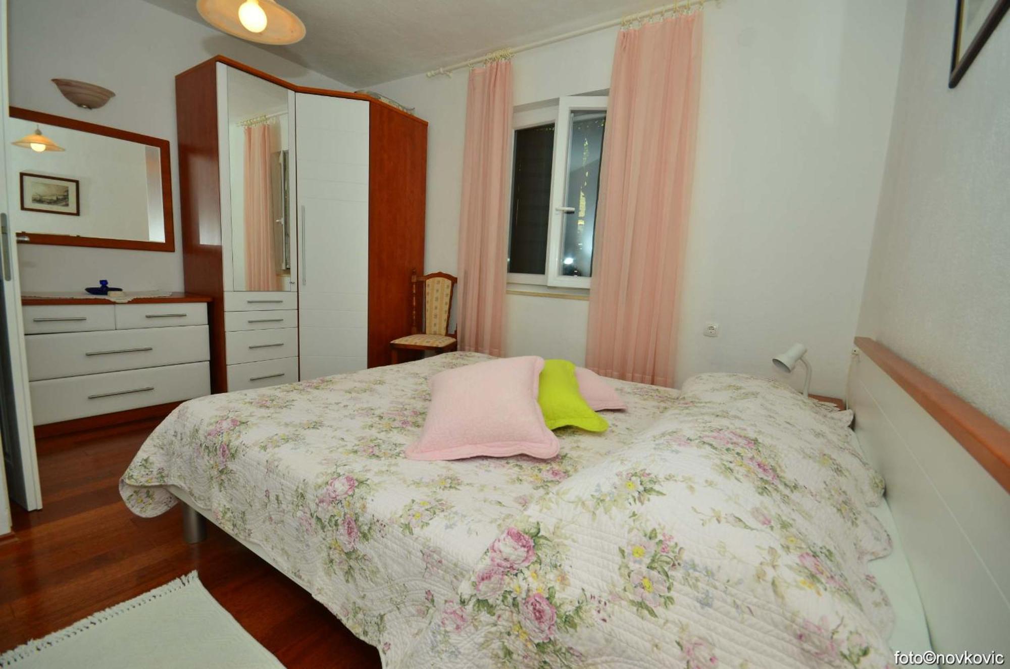 Apartments Fani Kanun Bol Exterior foto